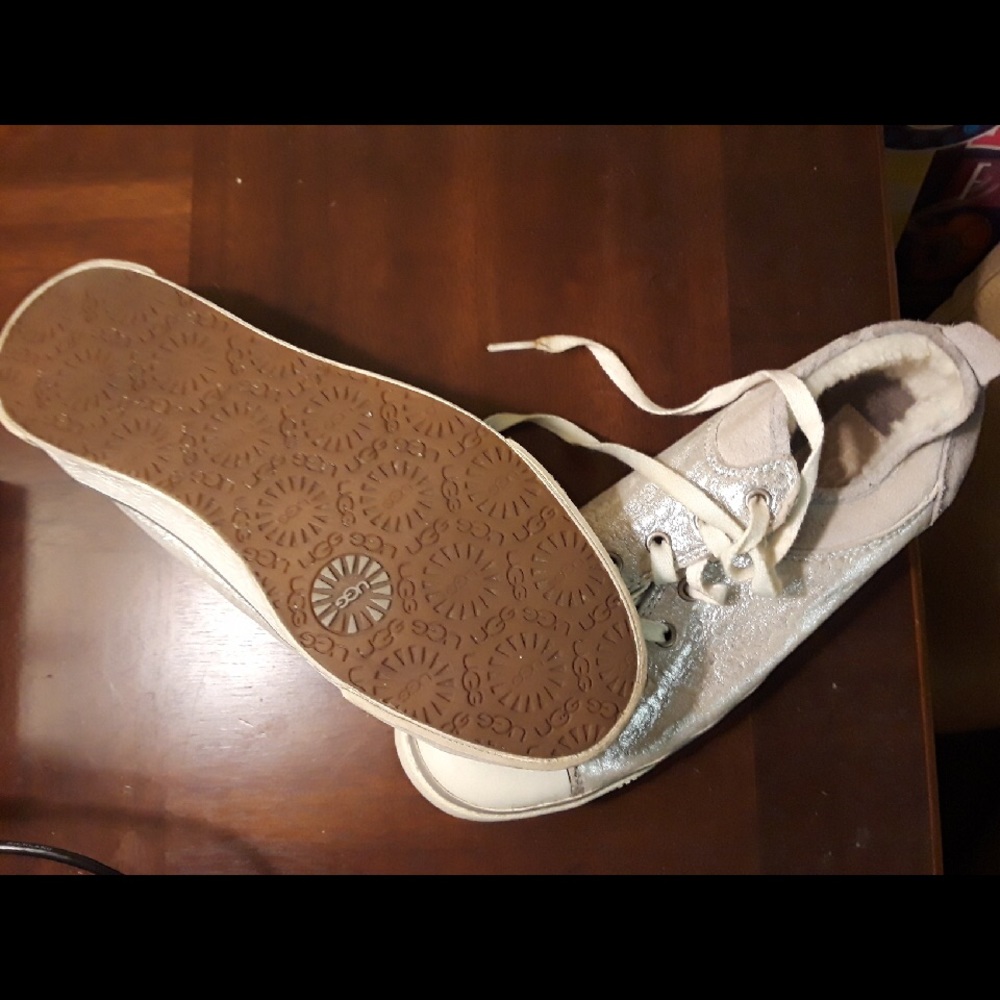 UGG Sneakers Champagne Size 7